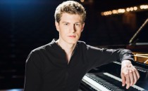 Alexander Krichel, Pianist
